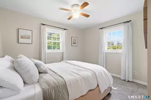 190 Old County Rd, Windsor Locks, CT 06096 - Photo 19