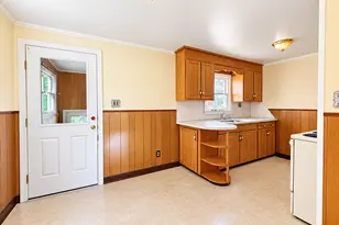 1 Lois Ave, Southington, CT 06479 - Photo 5
