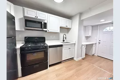 127-131 Harbor Avenue #5, Norwalk, CT 06850 - Photo 3