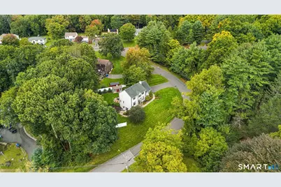 17 Baum Drive, Thomaston, CT 06787 - Photo 9