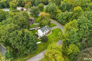 17 Baum Dr, Thomaston, CT 06787 - Photo 9