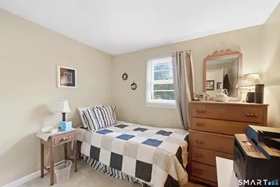 19 Crestwood Drive, East Hampton, CT 06424 - Photo 17