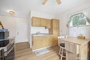 32 Jubilee St, New Britain, CT 06051 - Photo 7