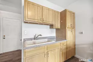 32 Jubilee St, New Britain, CT 06051 - Photo 5
