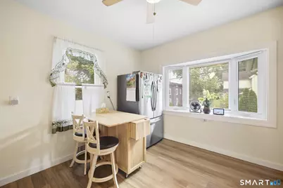 32 Jubilee Street, New Britain, CT 06051 - Photo 5