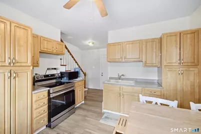 32 Jubilee Street, New Britain, CT 06051 - Photo 9