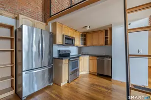 325 Myrtle Ave, Bridgeport, CT 06604 - Photo 5
