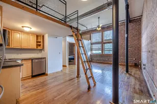 325 Myrtle Ave, Bridgeport, CT 06604 - Photo 3