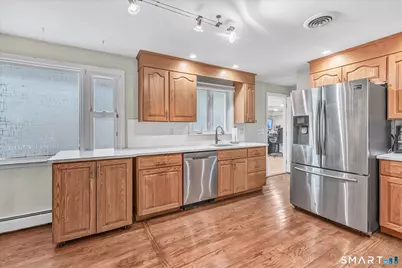 10 Nichols Terrace, Stratford, CT 06614 - Photo 9