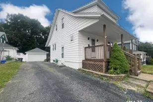 39 Geer Ave, Norwich, CT 06360 - Photo 1