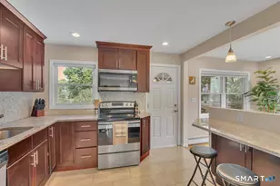 221 Monroe St, East Hartford, CT 06118 - Photo 9