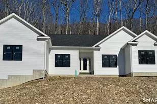 6 Deer Run Rd, Middlebury, CT 06762 - Photo 1