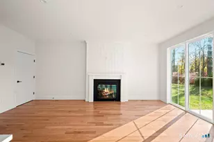 18 Fieldstone Ct, Bethel, CT 06801 - Photo 7