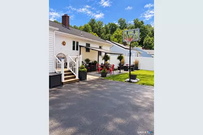 11 Laura Lane, New Haven, CT 06513 - Photo 13