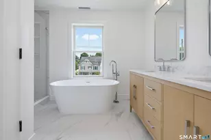 694 Jennings Rd, Fairfield, CT 06824 - Photo 33