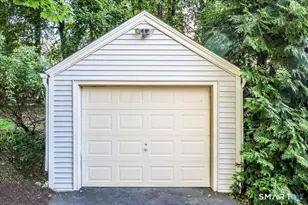 70 Benedict Ave, Fairfield, CT 06825 - Photo 3