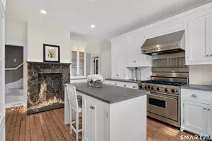 999 Bronson Rd, Fairfield, CT 06824 - Photo 7