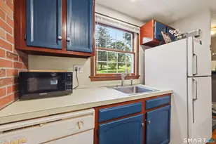 56 Thomas St, Vernon, CT 06066 - Photo 7