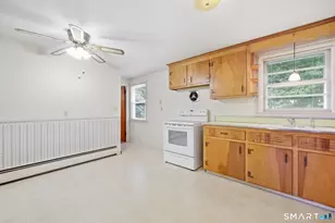 41 Crestwood Dr, Manchester, CT 06040 - Photo 3