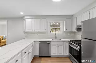 173 Timber Trail, Wethersfield, CT 06109 - Photo 11