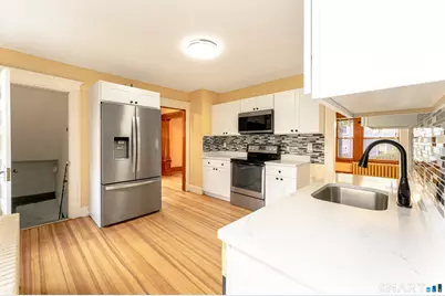 201 Fairlawn Avenue, Waterbury, CT 06705 - Photo 15