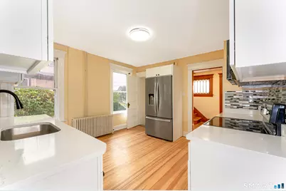 201 Fairlawn Avenue, Waterbury, CT 06705 - Photo 13