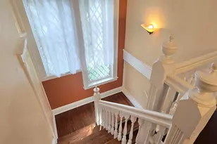 105 Beacon St, Hartford, CT 06105 - Photo 11