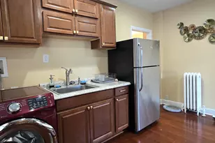 105 Beacon St, Hartford, CT 06105 - Photo 13