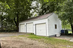 122 Hull St, Bristol, CT 06010 - Photo 33