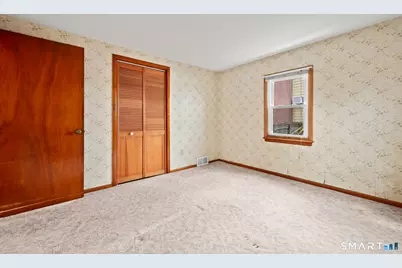 27 Baldwin Street, Meriden, CT 06451 - Photo 11
