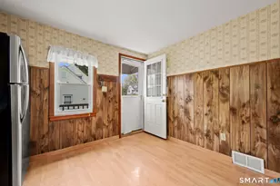 27 Baldwin St, Meriden, CT 06451 - Photo 9