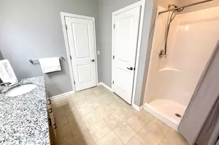 1073 Augusta Dr, Oxford, CT 06478 - Photo 19