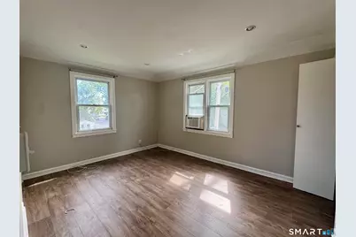 989 Pearl Harbor Street, Bridgeport, CT 06610 - Photo 9