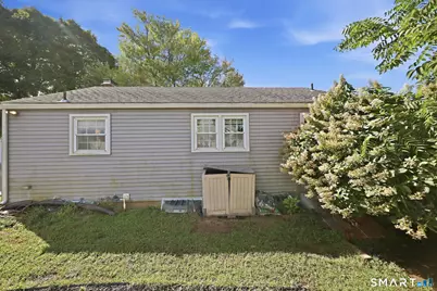 14 Gordon Avenue, Enfield, CT 06082 - Photo 9