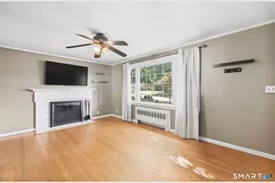 14 Gordon Avenue, Enfield, CT 06082 - Photo 15