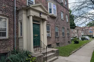 557 Wilmot Ave, Bridgeport, CT 06607 - Photo 3