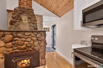 33 Circle Drive, Stratford, CT 06614 - Photo 17
