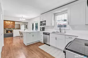 20 Westminster Ct, Milford, CT 06461 - Photo 5
