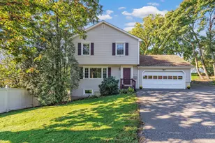 667 Melville Ave, Fairfield, CT 06825 - Photo 1