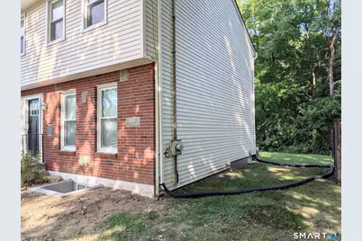 1996 Huntington Road, Stratford, CT 06615 - Photo 3