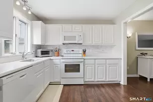 15 Brinley Way, Newington, CT 06111 - Photo 13