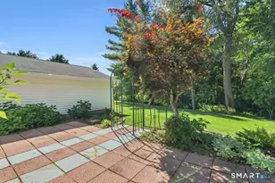 60 Ambassador Dr, Manchester, CT 06042 - Photo 19
