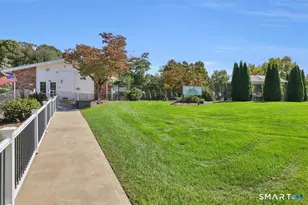 60 Ambassador Dr, Manchester, CT 06042 - Photo 23