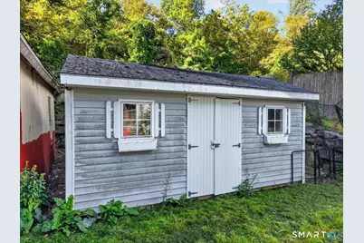 210 Maple Avenue, Montville, CT 06382 - Photo 29