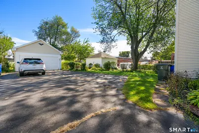 118 Cambridge Street #2, West Hartford, CT 06110 - Photo 27