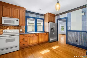 118 Cambridge St, West Hartford, CT 06110 - Photo 1