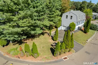124 Branca Court #124, Milford, CT 06461 - Photo 3