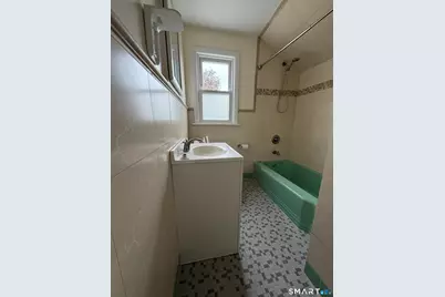 40 Travis Avenue, Stamford, CT 06905 - Photo 17