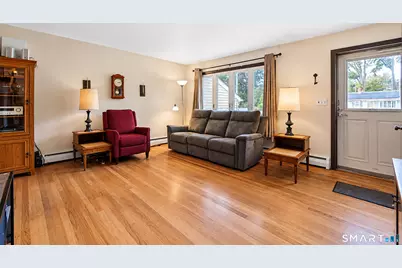 17 Greenbriar Circle, Fairfield, CT 06824 - Photo 5