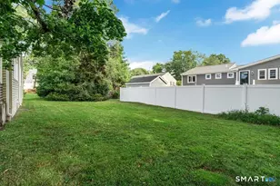 17 Greenbriar Cir, Fairfield, CT 06824 - Photo 19